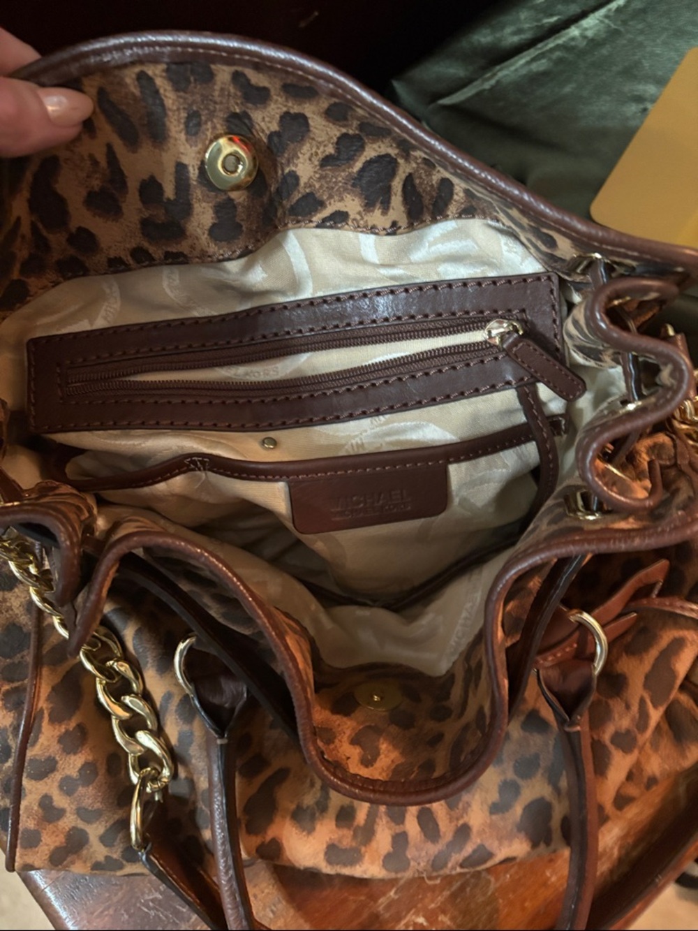 Michael Kors Large Hamilton Traveler Leopard Print Tote in Brown and Gold - Picture 12 of 13